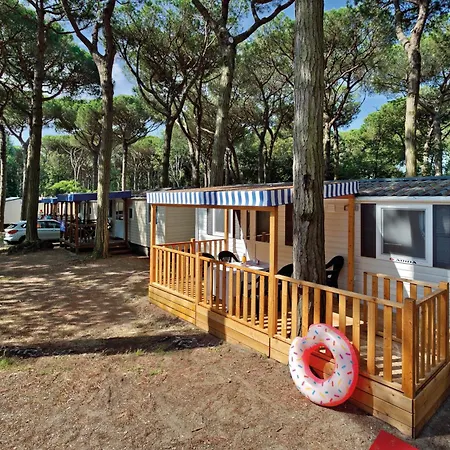 Campeggio Albatross Mobile Homes On Mare E Pineta Llido Degli Estensi