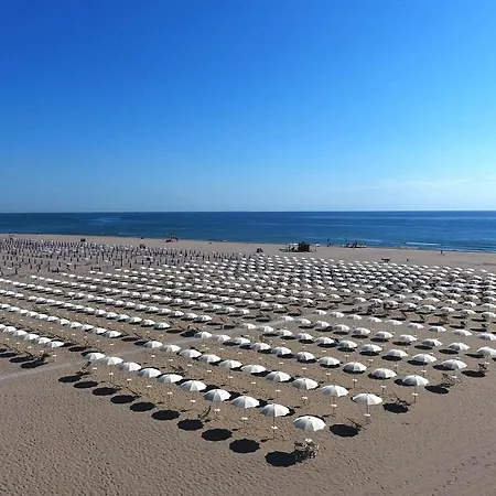 Campeggio Albatross Mobile Homes On Mare E Pineta